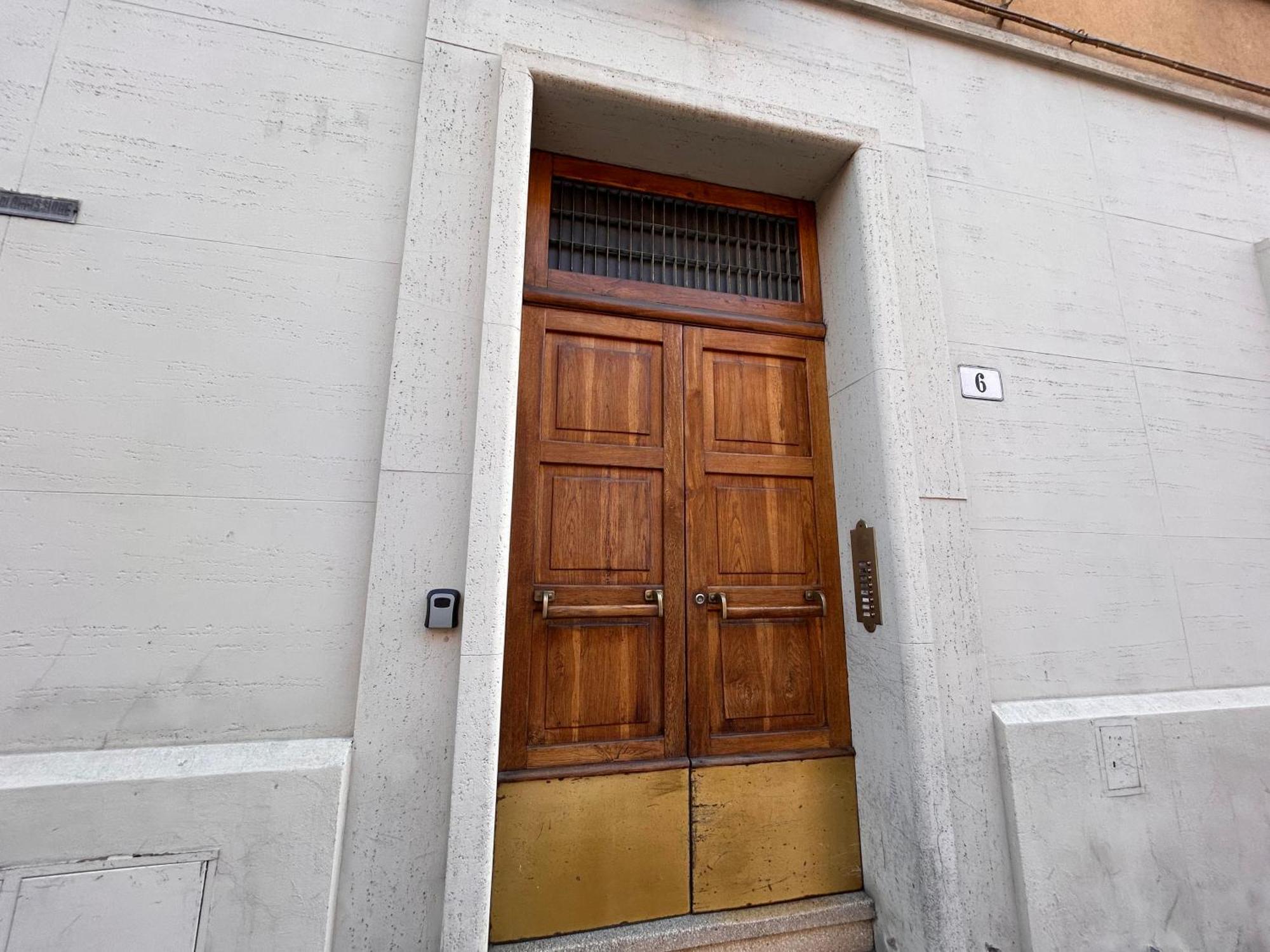 Casa Daura - Your Comfortable Apartment In Bologna - Parking Εξωτερικό φωτογραφία